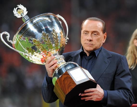 Trofeo Luigi Berlusconi Trofeo Luigi Berlusconi da classica estiva MilanJuve a fastidio in
