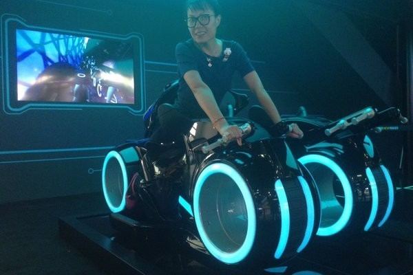 TRON Lightcycle Power Run PHOTOS New closeup pictures of TRON Lightcycle Power Run coming to