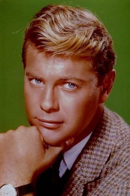 Troy Donahue wwwmeredycomtdjpg