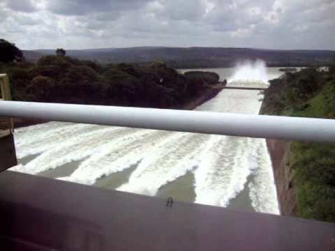 Três Marias Dam httpsiytimgcomvir9PoHtCdpwhqdefaultjpg