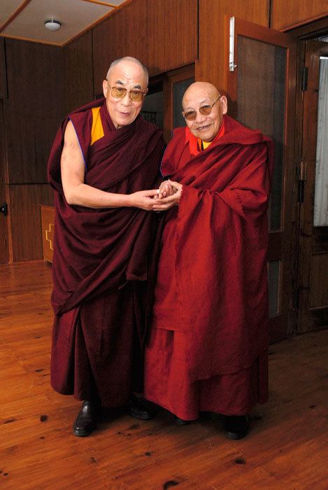 Trulshik Rinpoche Songtsen Kyabje Trulshik Rinpoche 19242011