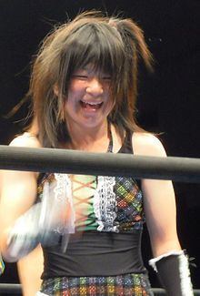 Tsukushi (wrestler) httpsuploadwikimediaorgwikipediacommonsthu