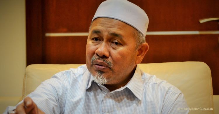 Tuan Ibrahim PAS supports political funding act Berita Daily