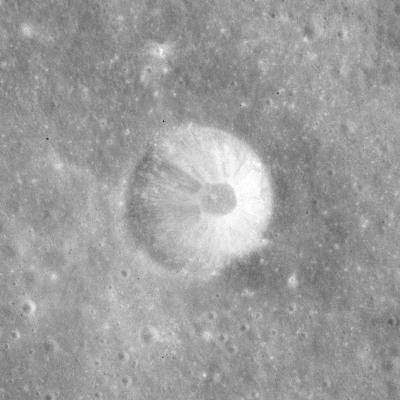 Tucker (crater)