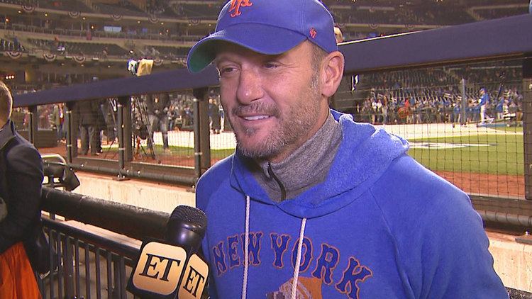 Tug McGraw Tim McGraw Honors Late Father Mets Pitcher Tug McGraw During World
