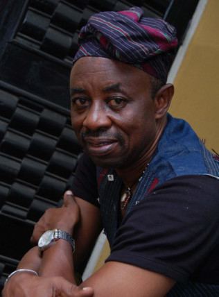 Tunde Kelani Introduction to the filmmaker Tunde Kelani and review of his film