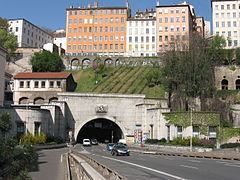 Tunnel de la Croix-Rousse httpsuploadwikimediaorgwikipediacommonsthu