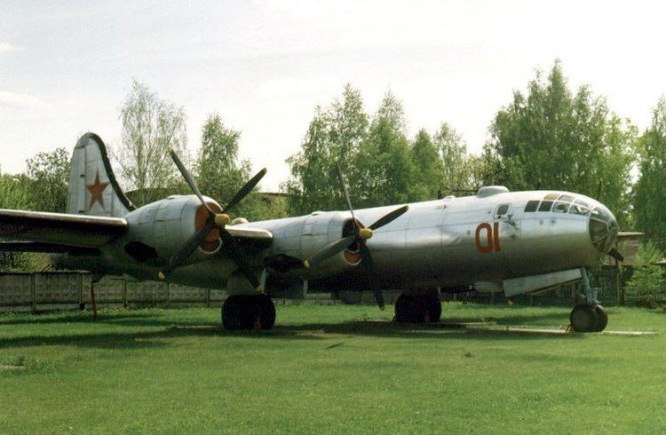 Tupolev Tu-4 httpsuploadwikimediaorgwikipediacommons44