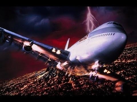 Turbulence (1997 film) Turbulence1997 RantMovie Review YouTube