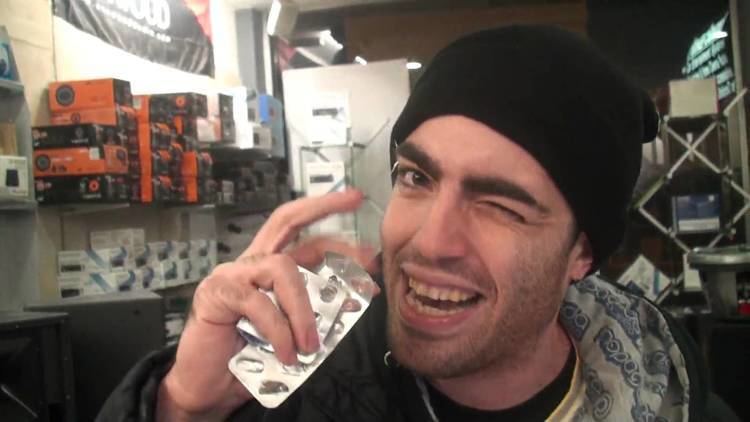 Tus (rapper) TUS Freestyle at Powersound Shop in Cyprus 010210 YouTube