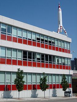 TWA Corporate Headquarters Building httpsuploadwikimediaorgwikipediacommonsthu
