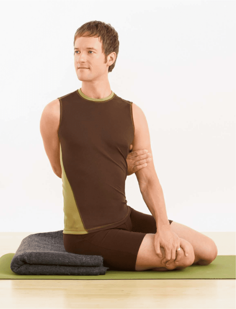 Parshva bakasana the fun and easy way » Blissful Yogini: Yoga Teacher  Resources and Inspiration