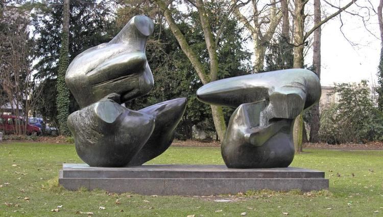 Two-Piece Reclining Figure: Points TwoPiece Reclining Figure Points Wikipedia