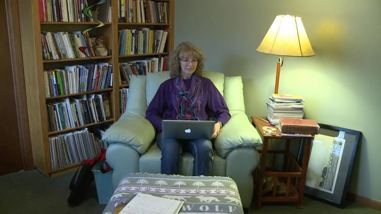 Twyla Hansen New Nebraska state poet not afraid to get dirty netnebraskaorg