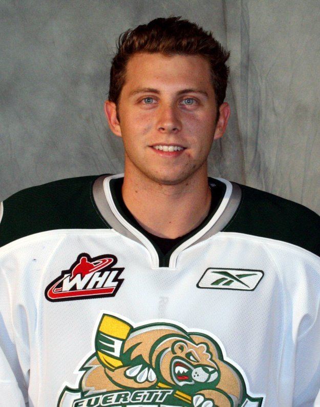 Tyler Maxwell (ice hockey) whluploadsmrxcaeverettimageseninside20101