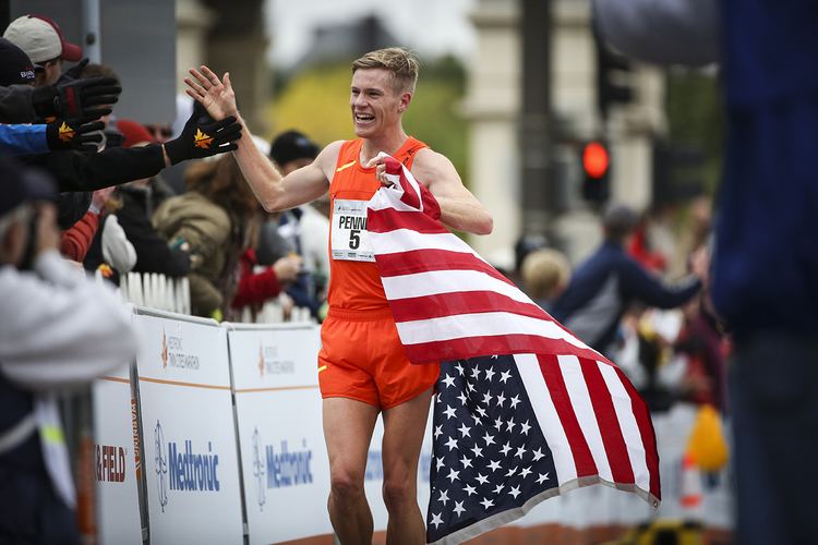 Tyler Pennel Firsttimer racer wins Twin Cities Marathon StarTribunecom