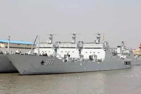 Type 072A landing ship Asian Defence News 3 new Chinese Navy PLA Type 072Aclass landing