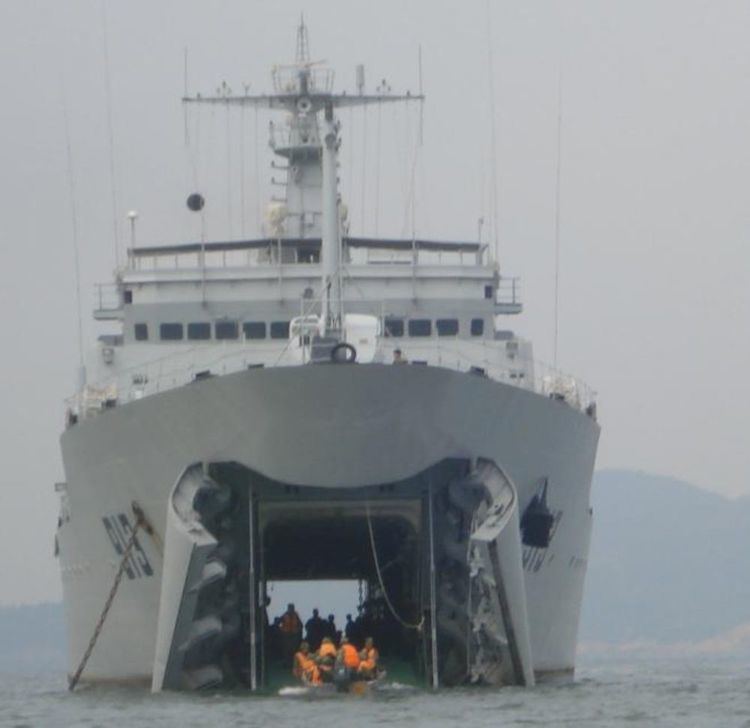Type 072A landing ship China rings in new year with a new amphibious Landing ship Popular