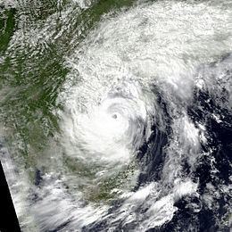 Typhoon Dan (1989) httpsuploadwikimediaorgwikipediacommonsthu