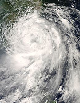 Typhoon Fung-wong (2008) httpsuploadwikimediaorgwikipediacommonsthu