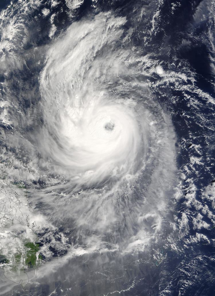 Typhoon Ketsana eoimagesgsfcnasagovimagesimagerecords120001