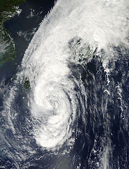 Typhoon Man-yi (2013) httpsuploadwikimediaorgwikipediacommonsthu