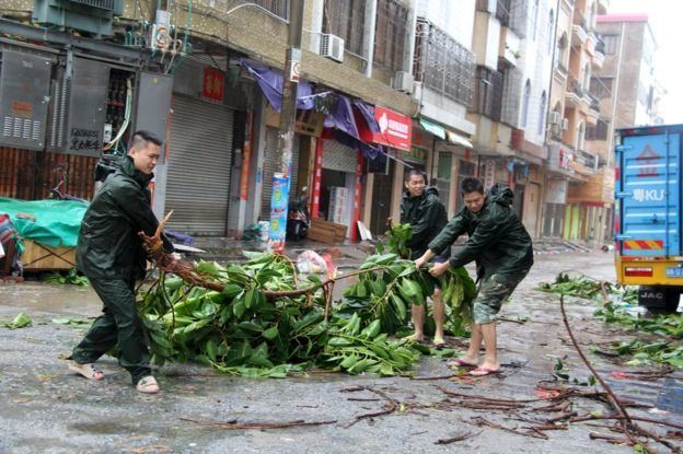 Typhoon Mujigae Typhoon Mujigae kills at least 11 in southern China BBC News