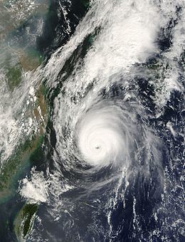 Typhoon Nari (2007) httpsuploadwikimediaorgwikipediacommonsthu