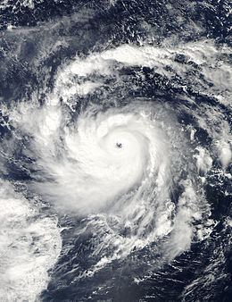 Typhoon Nida (2009) httpsuploadwikimediaorgwikipediacommonsthu