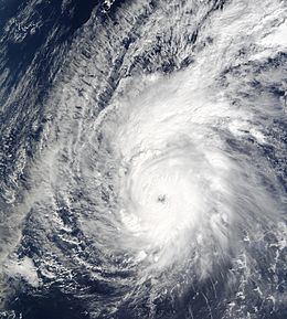 Typhoon Pongsona httpsuploadwikimediaorgwikipediacommonsthu