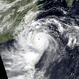 Typhoon Sarah (1989) httpsuploadwikimediaorgwikipediacommonsthu