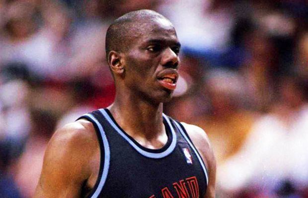 Tyrone Hill ExNBA Tyrone Hill Being Sued 2 Million For Stealing
