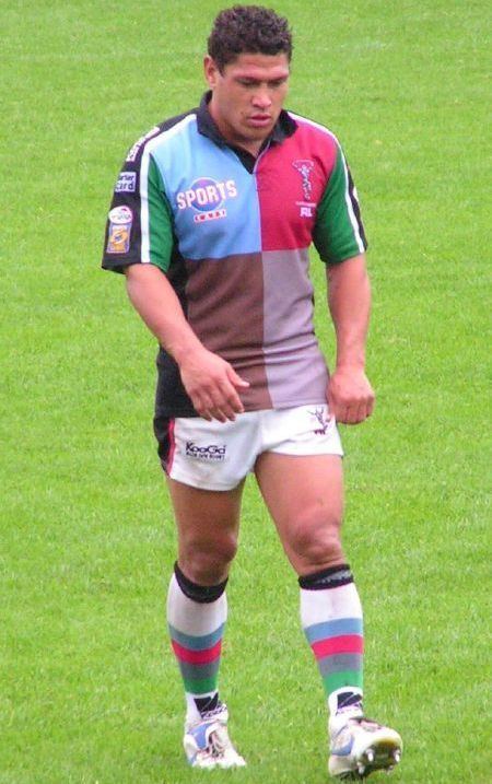 Tyrone Smith (rugby) httpsuploadwikimediaorgwikipediacommonsdd