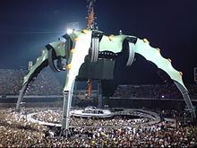 U2 360° Tour httpsuploadwikimediaorgwikipediacommonsthu