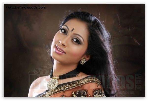 Udhayathara Udhayathara Tamil Actress Images Udhayathara Kannum