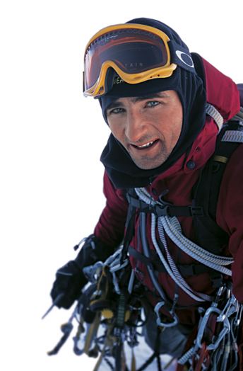 Ueli Steck STECK SHATTERS EIGER RECORD Alpinistcom