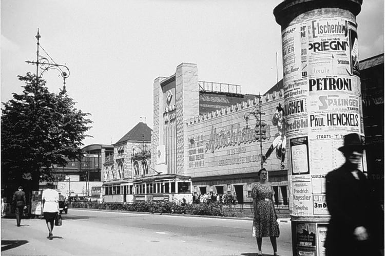 Ufa-Palast am Zoo Berlin Zoo and Surrounding Areas The Elephant Gate