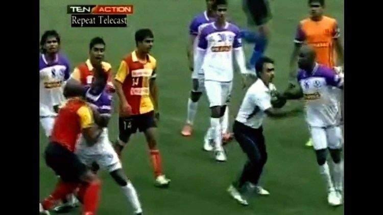 Uga Okpara Uga Okpara vs Bello Razzaq Football Fight East Bengal vs Prayag