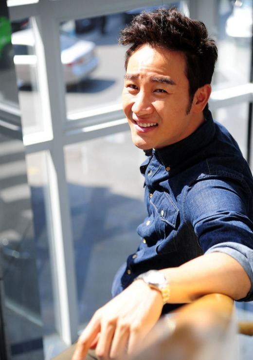 Uhm Tae-woong Uhm Taewoong and Han Yeseul drop The Dog Dramabeans