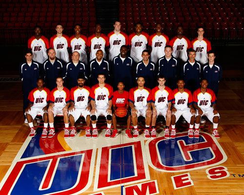 uic flames men's basketball roster