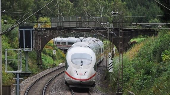 Ulm–Augsburg railway bilderaugsburgerallgemeinedeimgbayerncrop348
