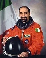 Umberto Guidoni httpsuploadwikimediaorgwikipediacommonsthu