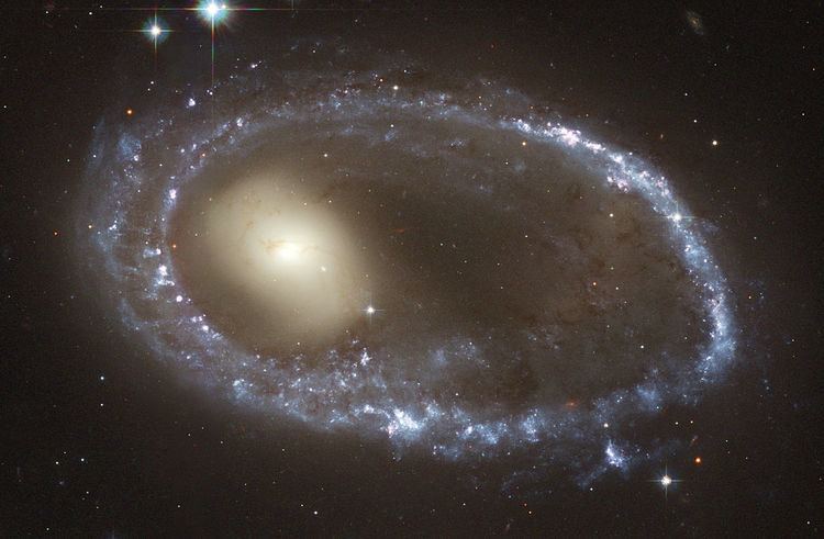 Unbarred lenticular galaxy