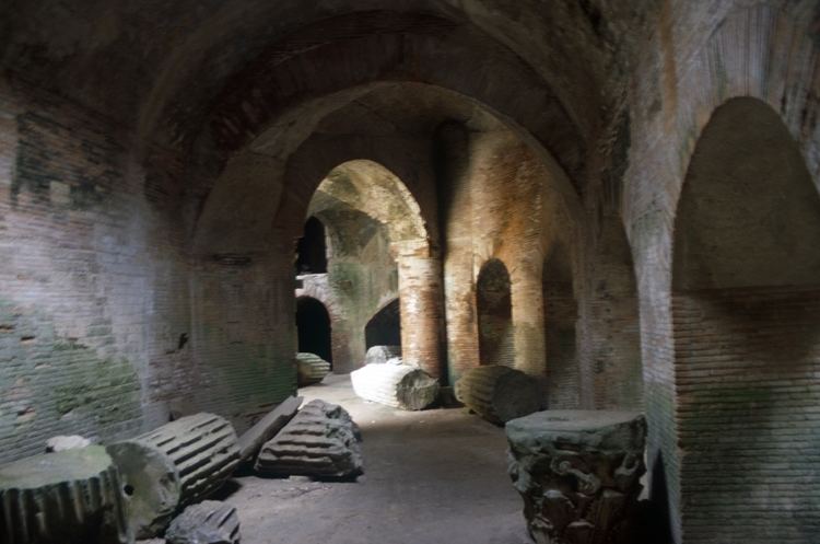 Undercroft FileUndercroft Of Amphitheatre in Pozzuolijpg Wikimedia Commons