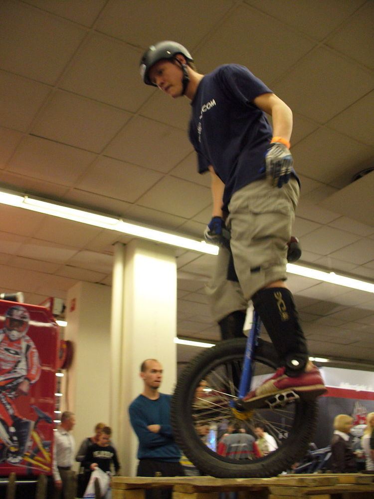 Unicycle trials