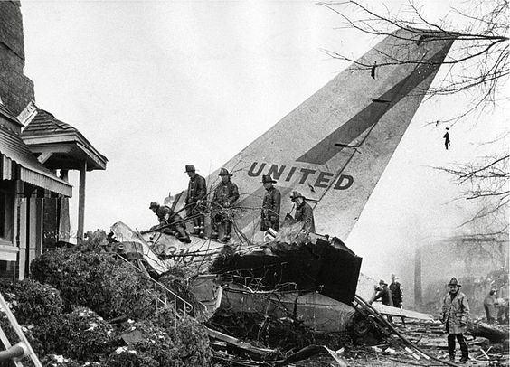 United Airlines Flight 553 United Airlines Flight 553 was a Boeing 737222 that crashed on