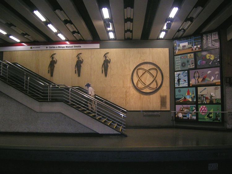 Universidad de Santiago metro station