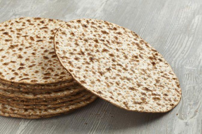 Unleavened bread Nutritional Differences Between Leavened and Unleavened Bread