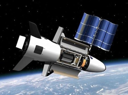 Unmanned spacecraft wwwtechnovelgycomgraphicscontent10x37bjpg