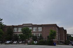 Upper Elementary School (Goffstown, New Hampshire) httpsuploadwikimediaorgwikipediacommonsthu